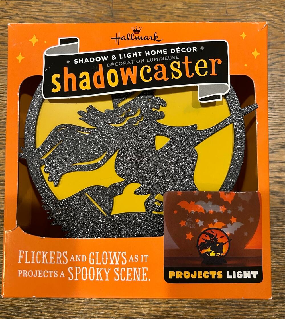 New! Hallmark Shadow Caster 2013 Tested & working Witch Moon Bats Light up Decor